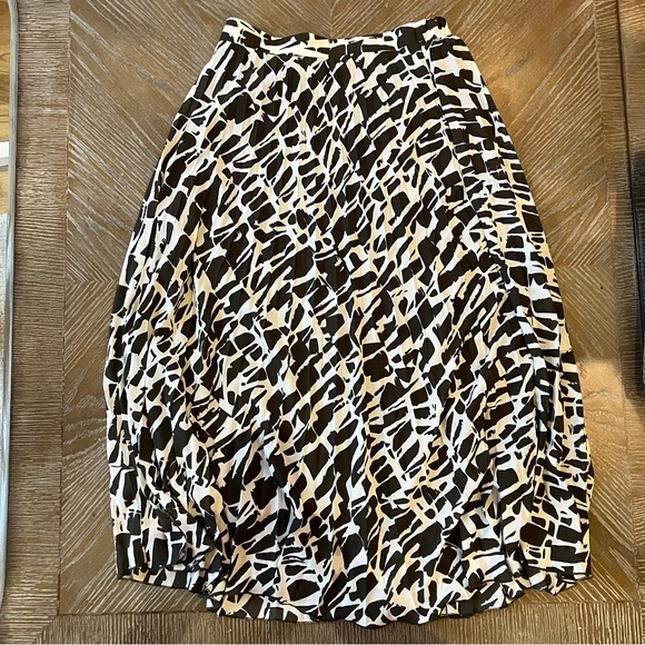 EUC ANTHROPOLOGIE MAEVE HILDI PLEATED MAXI SKIRT (X-Small P) - Picture 6 of 10